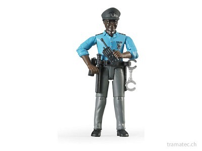 Bruder Polizist mit dunklem Hauttyp und Zubehör